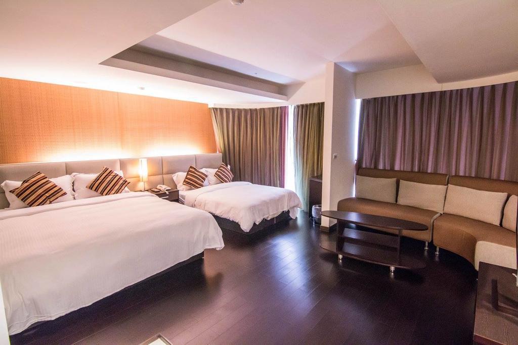 Katherine Plaza Hotel Kaohsiung Exterior foto